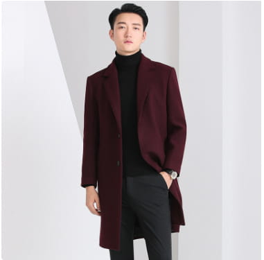 Manteau long coréen en laine bordeaux foncé à coupe ajustée, avec un design classique à double boutonnage et des revers à encoche.