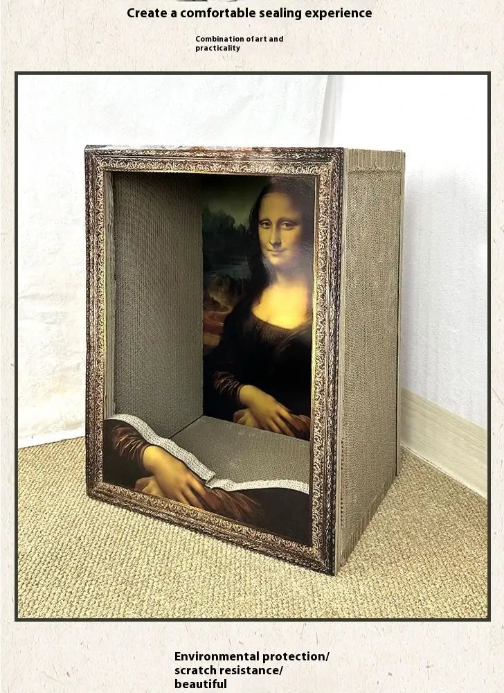 Ein gerahmtes dreidimensionales „Mona Lisa“-Katzenkissen-Kratzbrett mit einem prunkvollen metallischen Rahmen und beigem, strukturiertem Innenbereich.