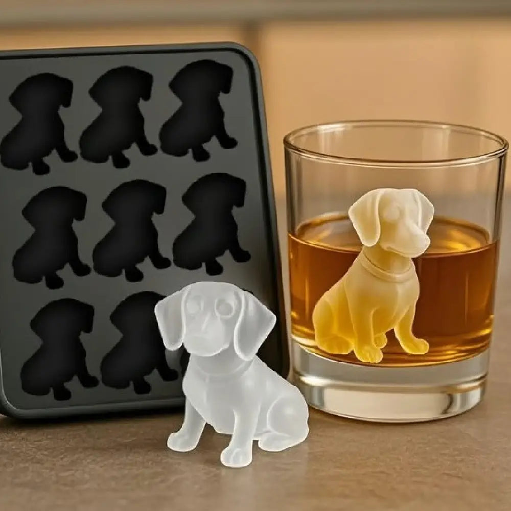 klare, durchscheinende Silikon-Eiswürfelform in Welpenform mit passender schwarzer Silikonwanne aus dem Set aus einer Hunde- und Godzilla-Eiswürfelform.