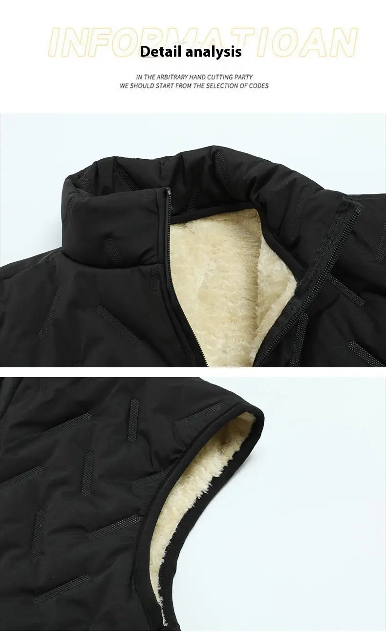 Herren-Thermo-Winteranzug in drei Teilen mit Steppung mit einer schwarzen gesteppte Weste mit kuscheliger hellbeiger Fleece-Innenfütterung.