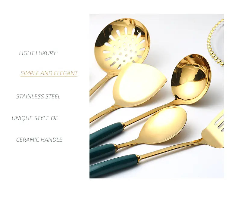 goldene Edelstahl-Küchenutensilien mit dunkelgrünen Keramikgriffen aus dem Set für Küchenutensilien aus Edelstahl in Gold- und Teal-Ausführung