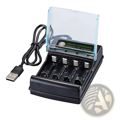 Black plastic 1.5v alkaline battery charger with clear lid, 4 slot smart usb for aa and aaa batteries
