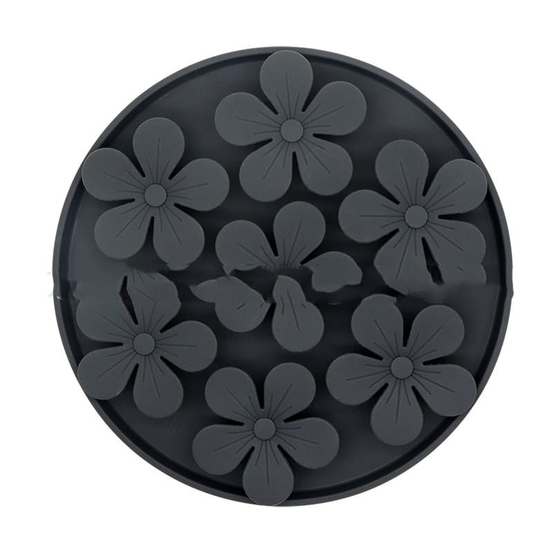 Bac à glaçons en silicone noir avec des moules en forme de fleurs tridimensionnelles inclus dans le tapis à lécher en silicone pour animal et l’ensemble d’aliments pour mangeoire lente.