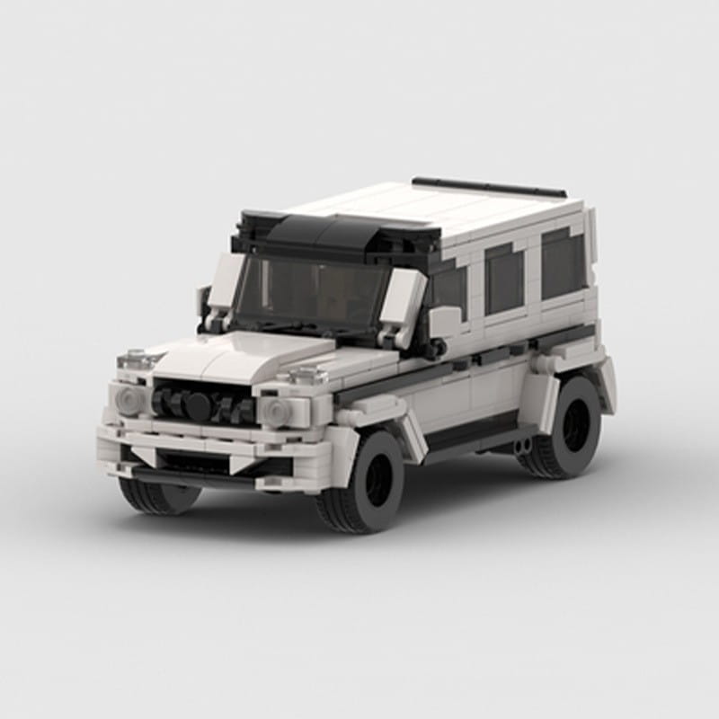 Modèle blanc et noir en LEGO Technic de Mercedes-Benz G Wagon mettant en valeur le côté arrière, provenant de l’ensemble de course tout-terrain Mercedes G63 Building Blocks.