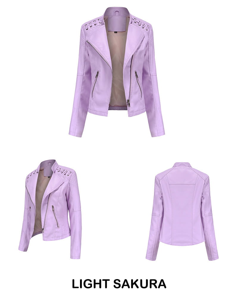 Hell-sakuralfarbene Damen-Slim-Fit-Faux-Leder-Motorradjacke mit dekorativen Nieten-Details an den Schultern.