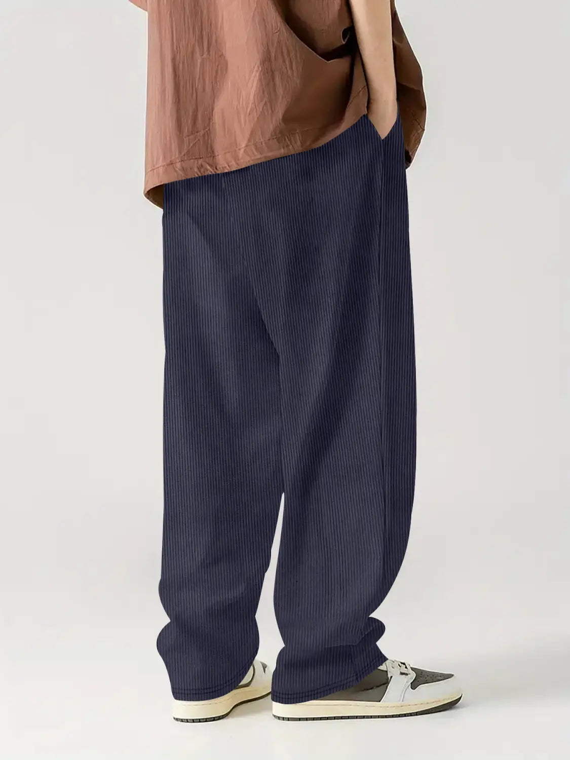 Pantalones casuales rectos de pana azul oscuro con cordón, con corte ancho relajado