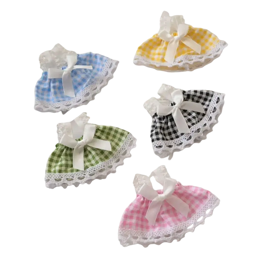 Cute 15cm doll gingham mini skirts in pastel colors with white lace trim and bows plush outfit detail