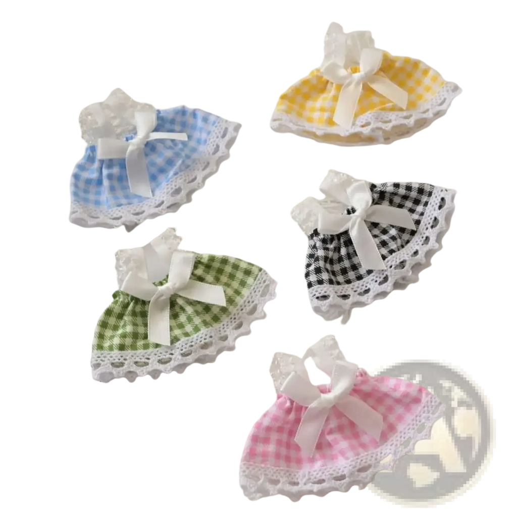 Cute 15cm doll gingham mini skirts in pastel colors with white lace trim and bows plush outfit detail