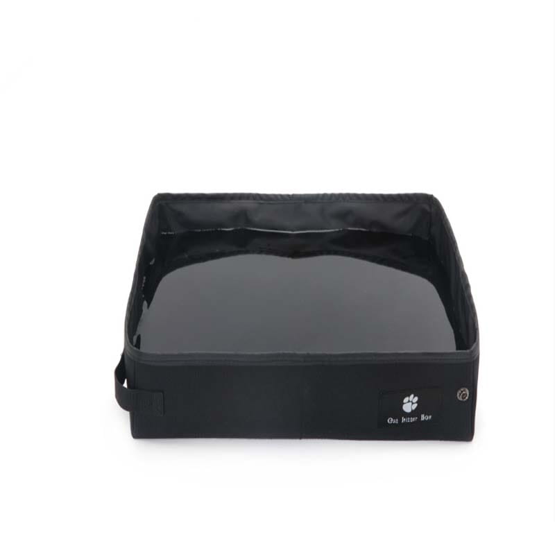 boîte à litière pour chat portable pliable noire, avec intérieur élégant imperméable et extérieur en tissu renforcé, conçue pour un transport et une utilisation faciles.