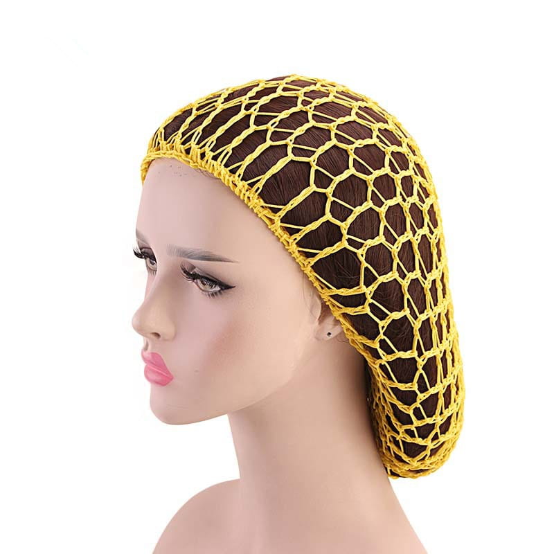 Gelbes gehäkeltes gestricktes Maschenhaarnetz, entworfen als koreanische Langhaar-Snood-Mütze.