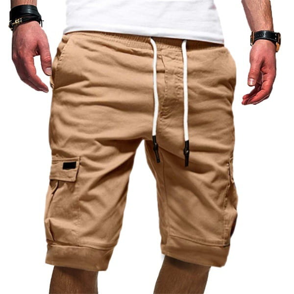 Herren-Urban-Cargo-Jogger-Shorts in Beige mit weißen Kordeln und schwarzen Aglets, mit mehreren Taschen und einer lockeren Passform.