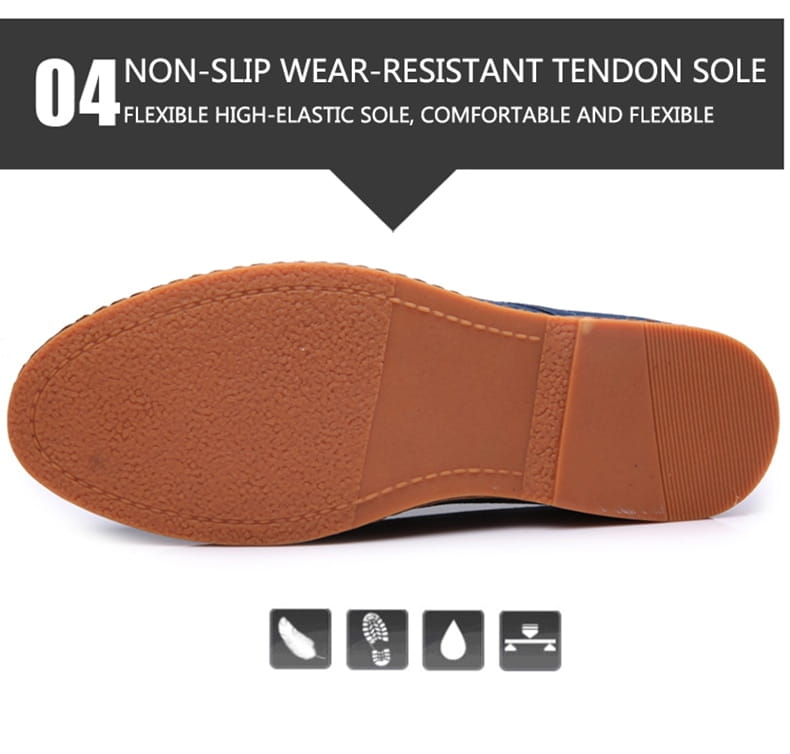 Semelle en caoutchouc marron, avec adhérence texturée et bords cousus, sur des chaussures décontractées à lacets en suède nubuck pour hommes