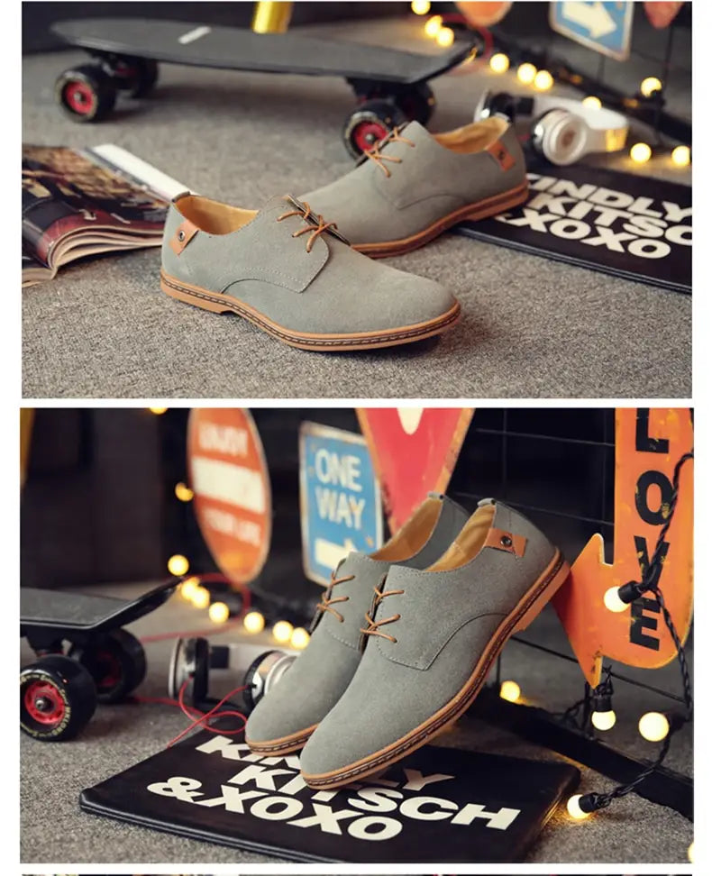 Chaussures décontractées à lacets en suède nubuck pour hommes en gris, avec des lacets beige et une semelle brun clair.