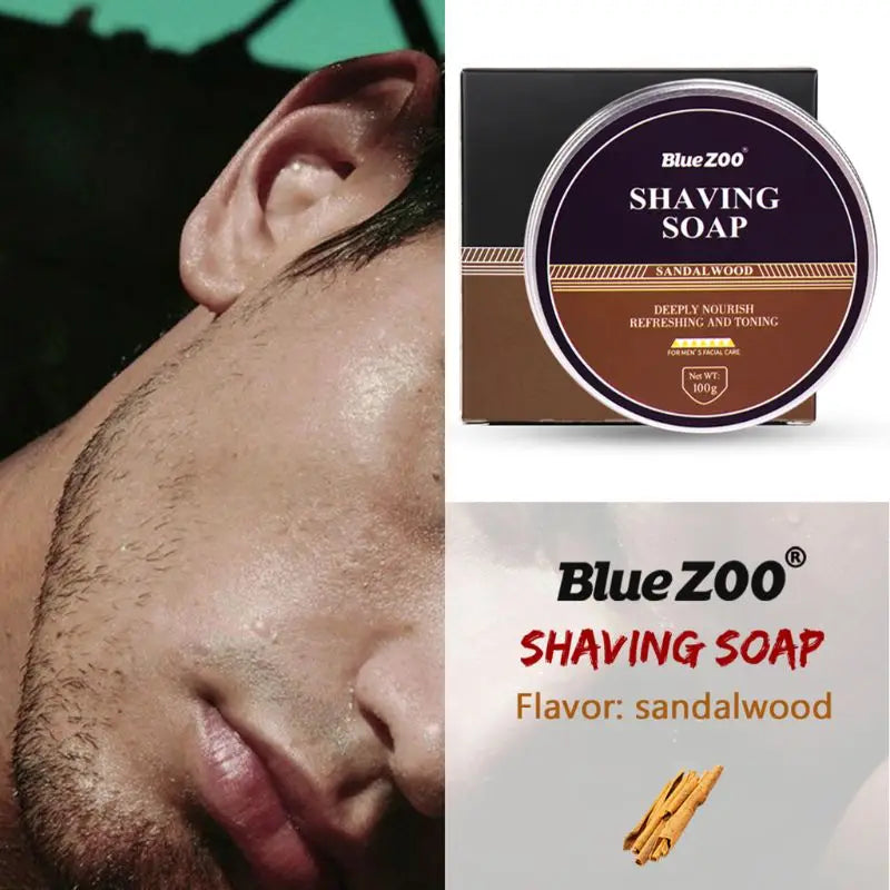 Bluezoo Sandelholz-feuchtigkeitsspendende Rasierseife für Männer in einer runden Dose mit einem dunkellila-braunen Etikett, ausgelegt für eine frische Sandelholz-Minz-Rasiercreme.
