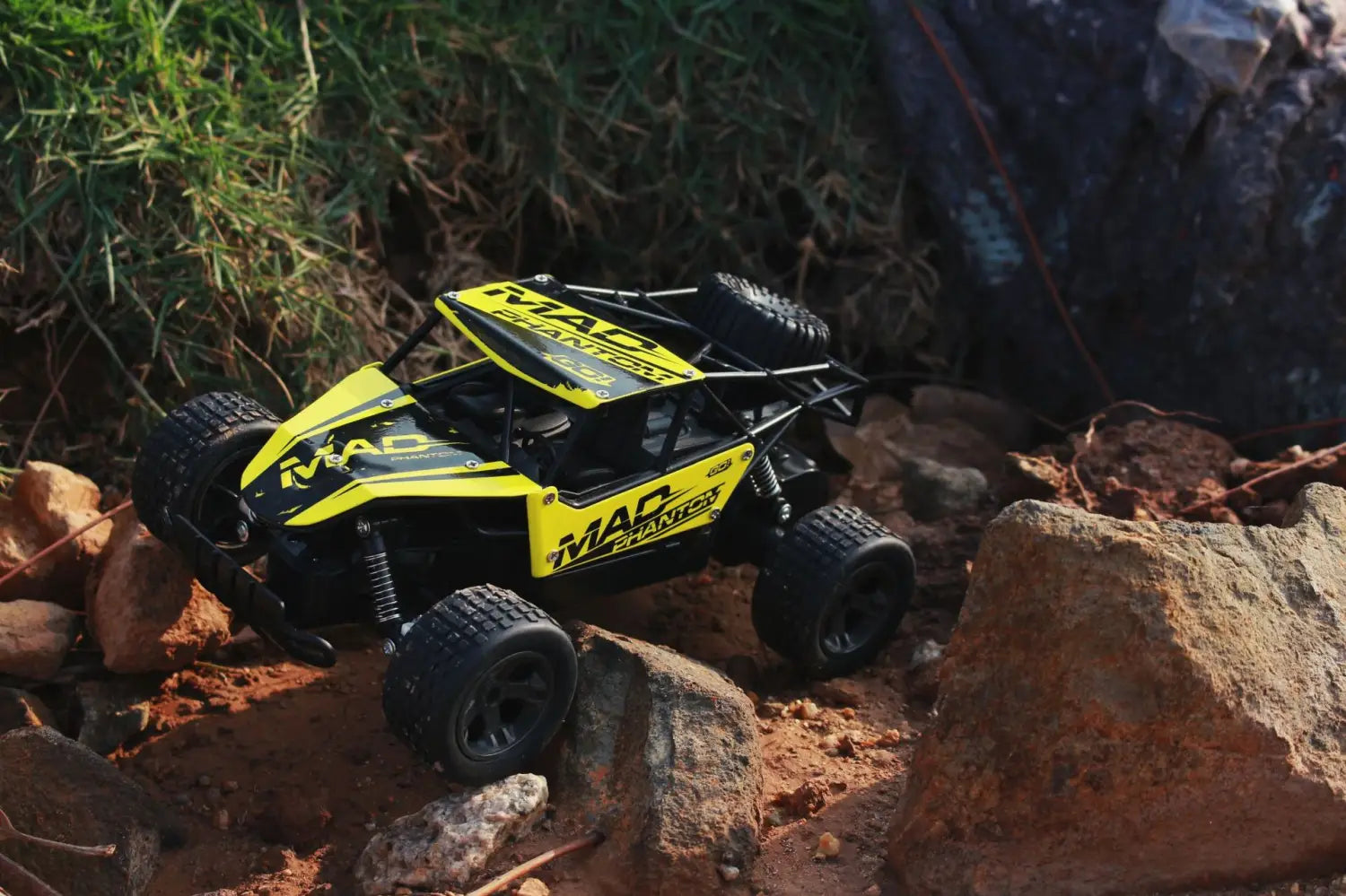 Yellow and black rc drift car mad phantom off-road buggy 2.4g featuring mad champ branding and designed for remote-controlled off-road use.