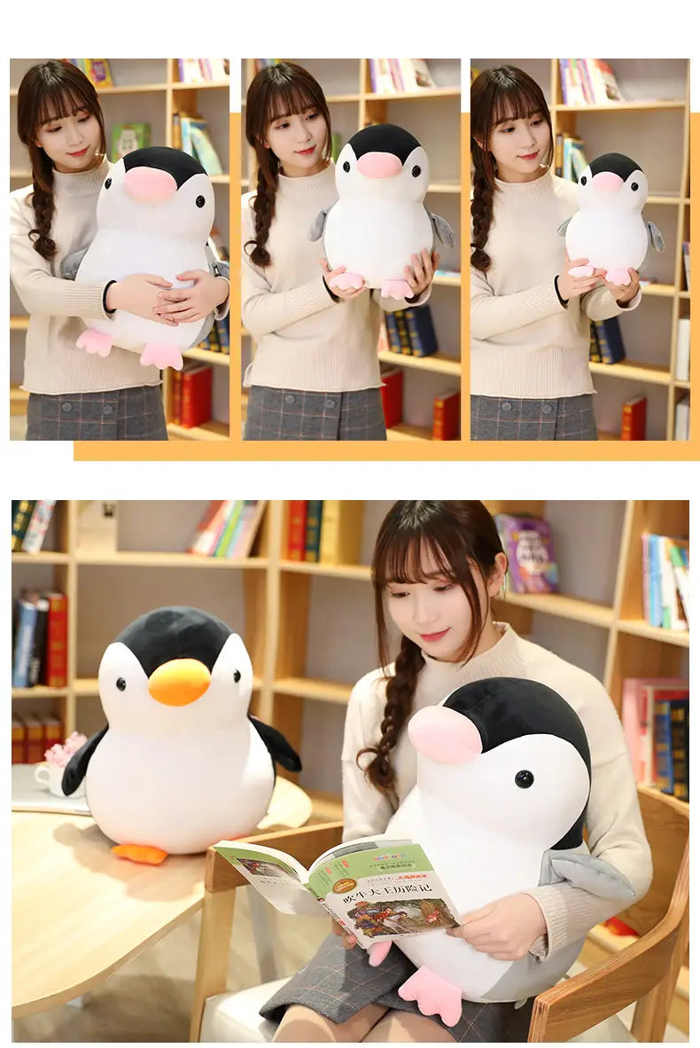 Weiches Plüsch-Pinguin-Spielzeug in Weiß und Schwarz mit pinken Füßen, orangefarbenem Schnabel und bestickten Augen, geeignet für Kinder und Jugendliche als weiches Kuscheltier.