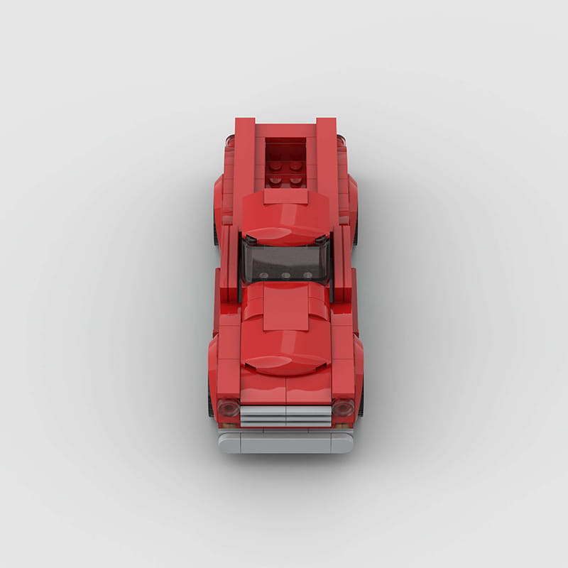 Ensemble de jouets par blocs de construction de camionnette ancienne rouge, avec un modèle classique de muscle car LEGO construit en briques, en rouge, avec vitres noires et calandre argentée.