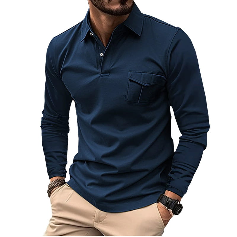 Navyblaues langärmliges Polohemd mit Brusttasche und geknöpftem Kragen, ausgelegt als Casual-Sporttop.