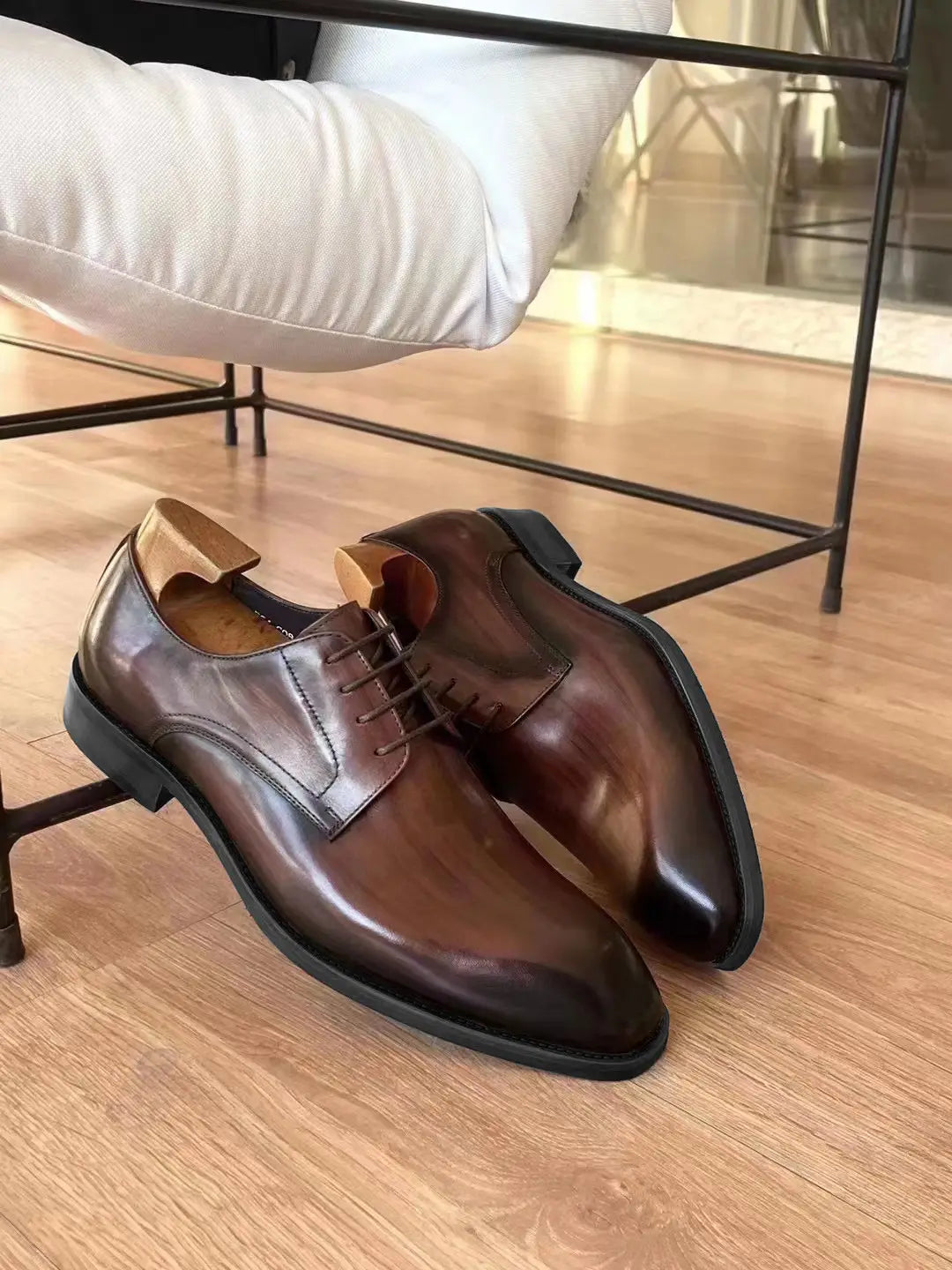 Men’s vintage square toe black leather lace-up dress shoes with polished finish and classic oxford design.