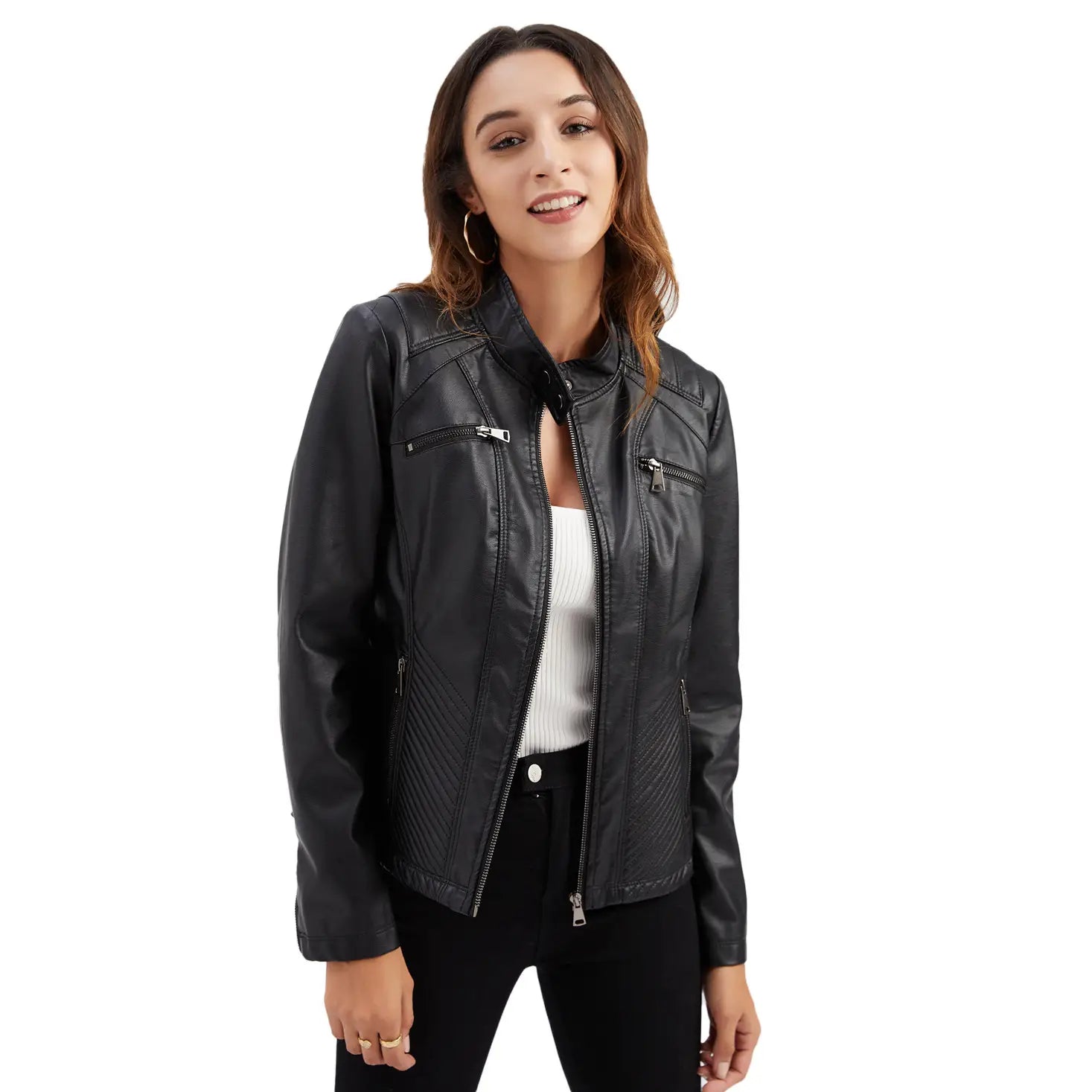 Schwarze Faux-Leder-Motorradjacke mit silberfarbenen Reißverschlüssen und Stepp-Paneling im Slim-Fit-Design für Oberbekleidung.