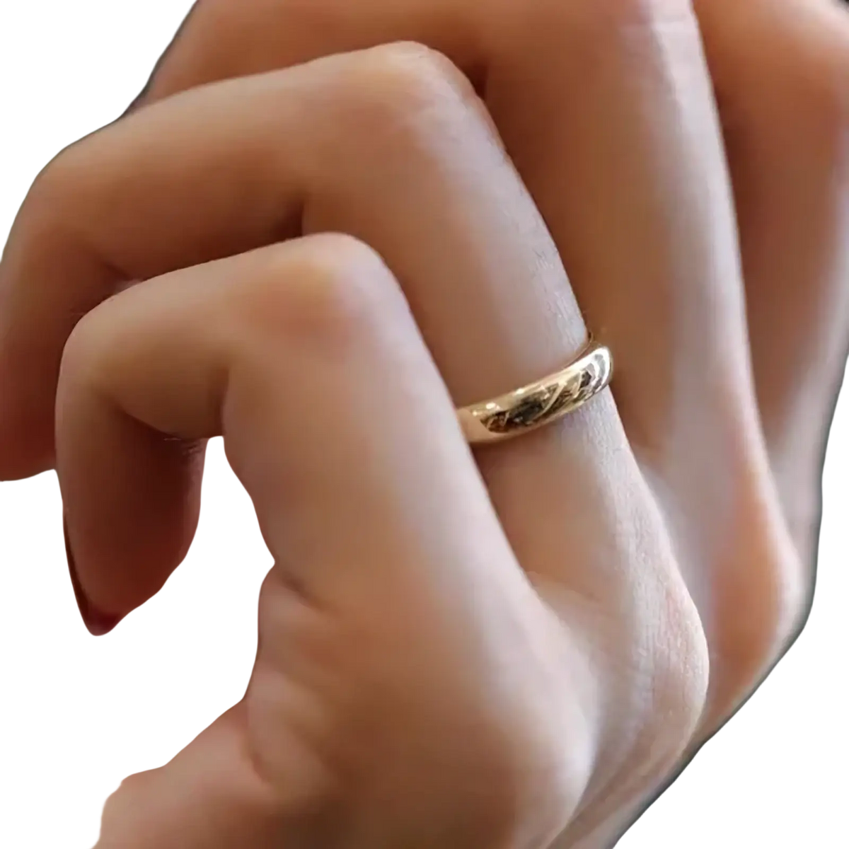 18k gold 4mm wedding band couple ring with a delicate twisted rope design in a gold band style