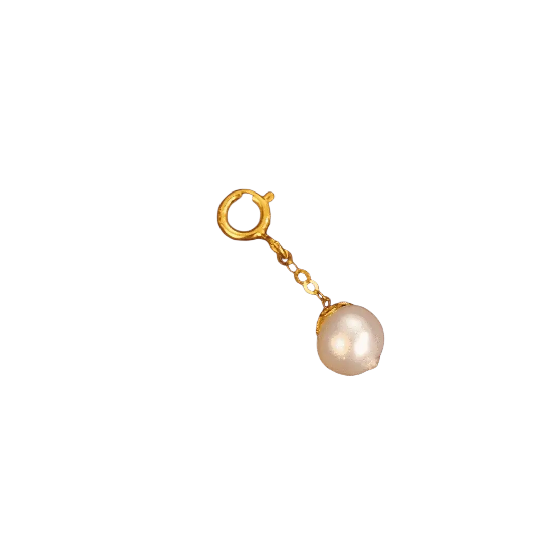 18k gold freshwater pearl charm pendant with a delicate gold-toned chain and a lustrous white pearl centerpiece