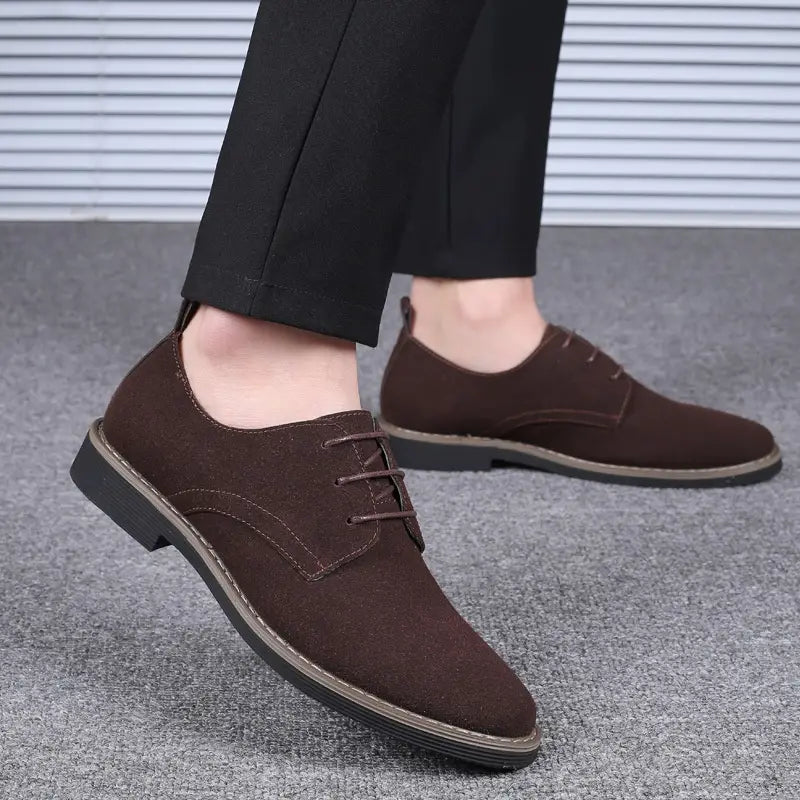 men’s plus size british style suede casual oxford shoes in brown with lace-up closure, classic pointed toe, and black rubber sole.