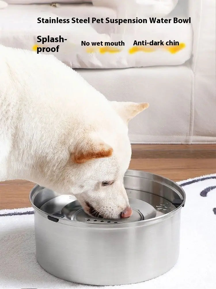 Large stainless steel pet water bowl featuring a splash-proof design and anti-dark chin feature in a durable metallic finish.