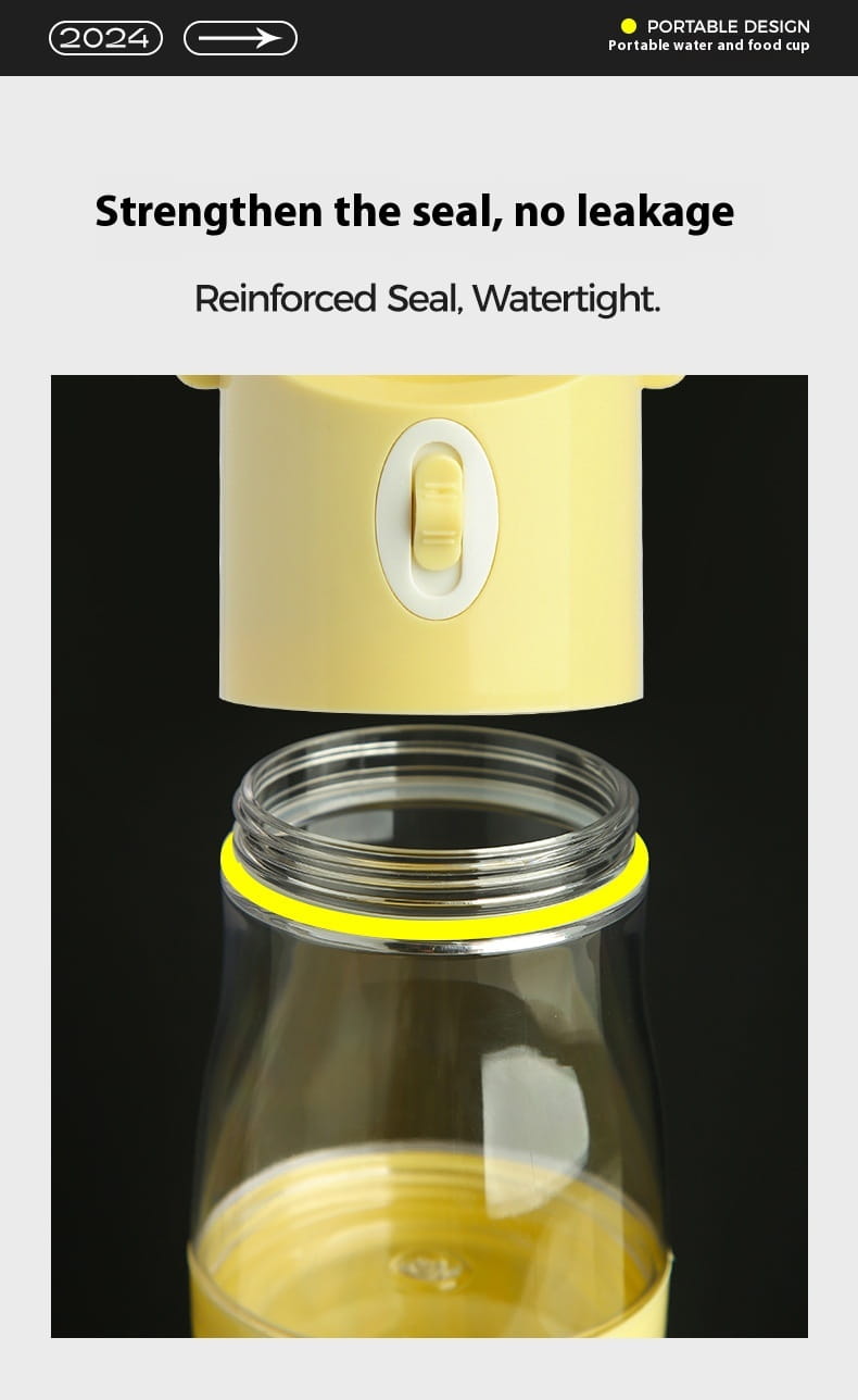Couvercle en silicone jaune avec interrupteur à bascule blanc sur un distributeur portable pour eau et nourriture pour chien en verre transparent