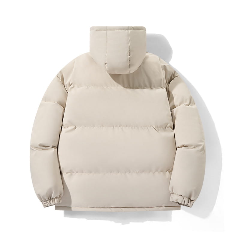 Chaqueta acolchada con capucha para mujer en color beige con costuras horizontales, diseñada para abrigo y estilo.