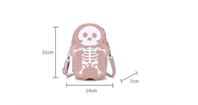Sac bandoulière de forme croix-de-tête rose, avec un motif de squelette blanc et une bandoulière réglable, idéal pour des accessoires de mode Y2k.