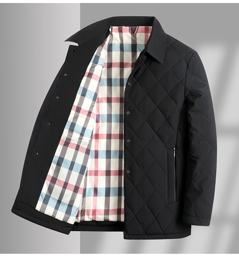 Chaqueta acolchada de trabajo para hombres en negro con forro de cuadros de tonos rosa, azul y blanco colorido y material acolchado.