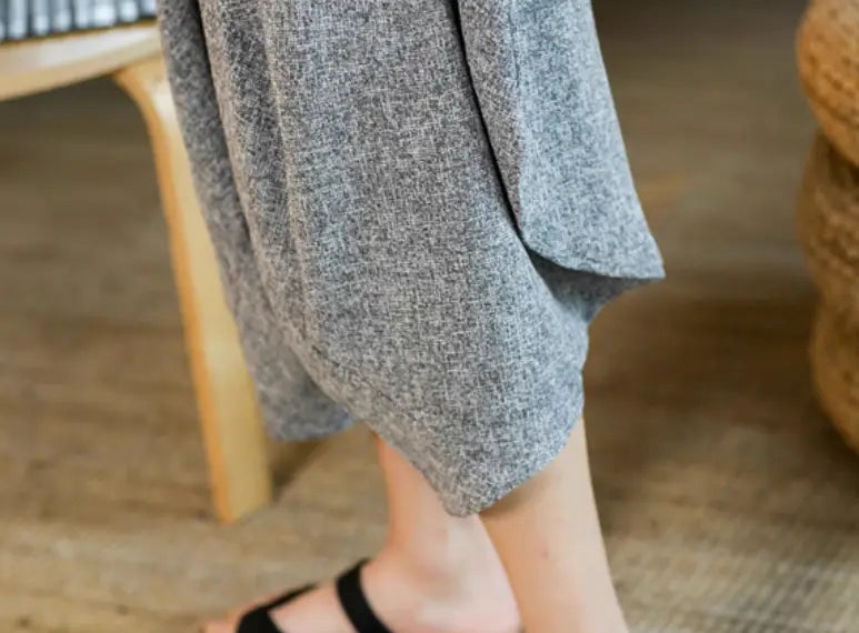 Herren-Shorts aus bedrucktem Baumwollstoff im Lantern-Harem-Look mit weitem Bein