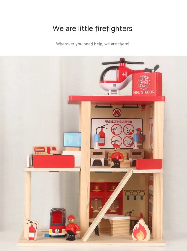 Jeu d’ensemble caserne de pompiers et poste de police en bois pour enfants, comprenant une caserne de pompiers en bois rouge et blanc avec un hélicoptère sur le toit, des figurines miniatures de pompiers et des accessoires intérieurs détaillés.