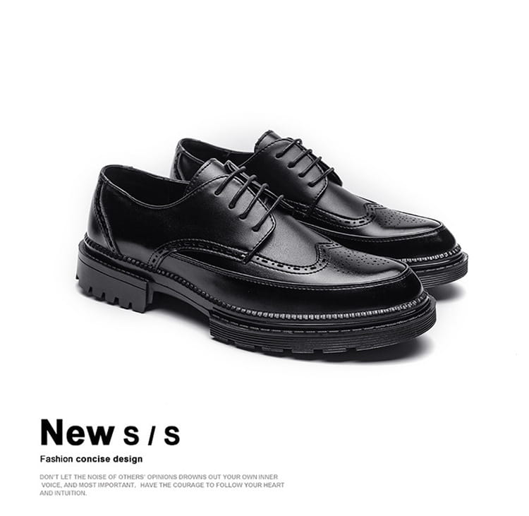 Men’s british style brown leather brogue oxford shoes with glossy finish and chunky black rubber soles.