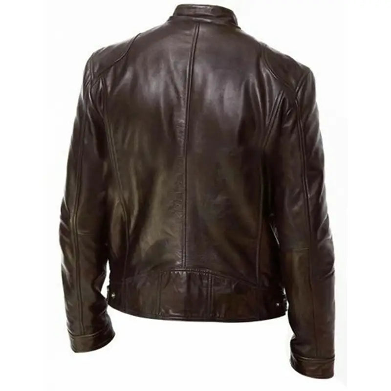 Körperbetonte Slim-Fit-PU-Leder-Motorradjacke in Dunkelbraun mit klassischem, figurbetontem Schnitt und erkennbaren Steppnähten.