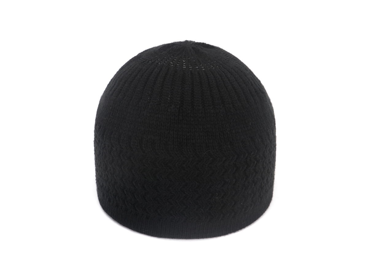 black ribbed knit beanie made of jacquard material designed for winter wear