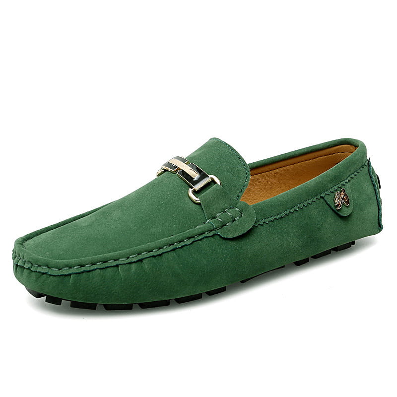 Herren-Slipper aus Samtleder mit Horsebit-Design in Grün, mit silberfarbener Horsebit-Schnalle und tanfarbener Innenauskleidung, handgefertigte Gommino-Schuhen.