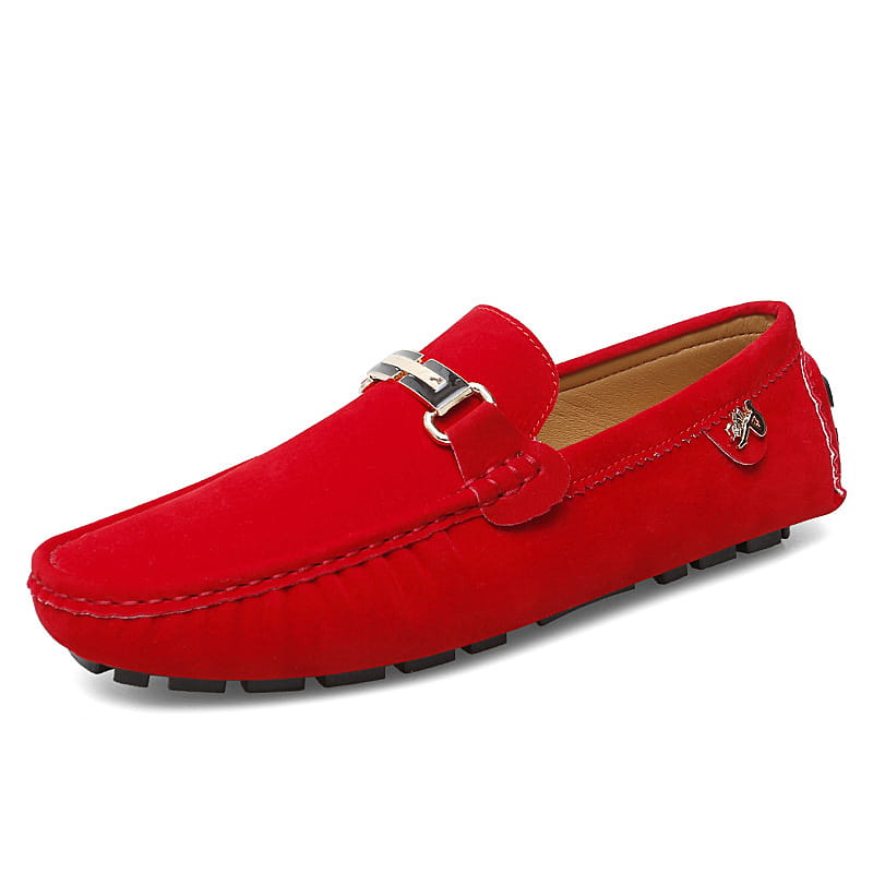 Herren-Slipper aus Samtleder mit Horsebit-Design in Rot, mit einer silberfarbenen Horsebit-Schnalle und schwarzer Gommino-Sohle aus Gummi, handgefertigt für Stil und Komfort.