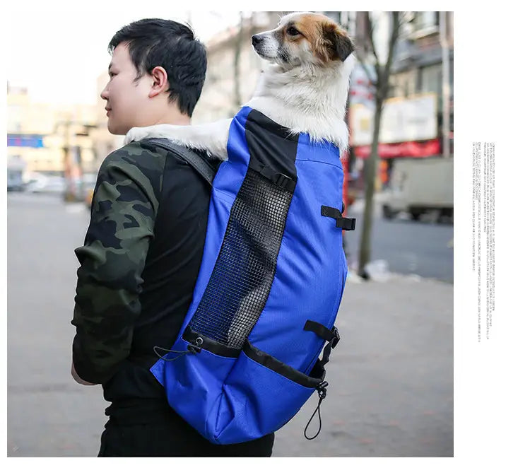 sac à dos de transport bleu et noir pour chien, avec panneau latéral en mesh en matériau respirant, pour les déplacements portables