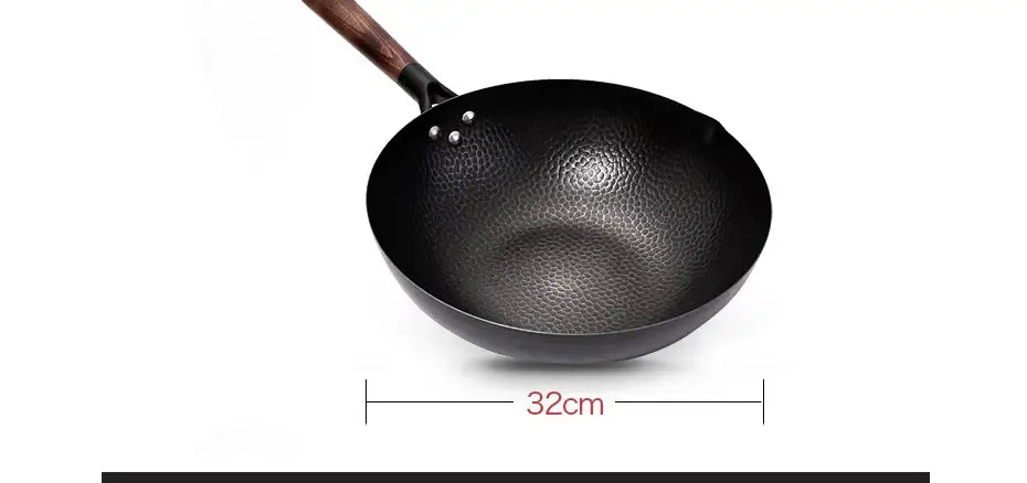 Wok de acero negro estampado a martillo con asa de madera, 32 cm de diámetro; wok de hierro hecho a mano con asa de madera y tapa de vidrio.