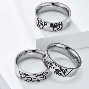 Silver vintage Caesar portrait stainless steel signet rings featuring black engraved tiger-themed designs.