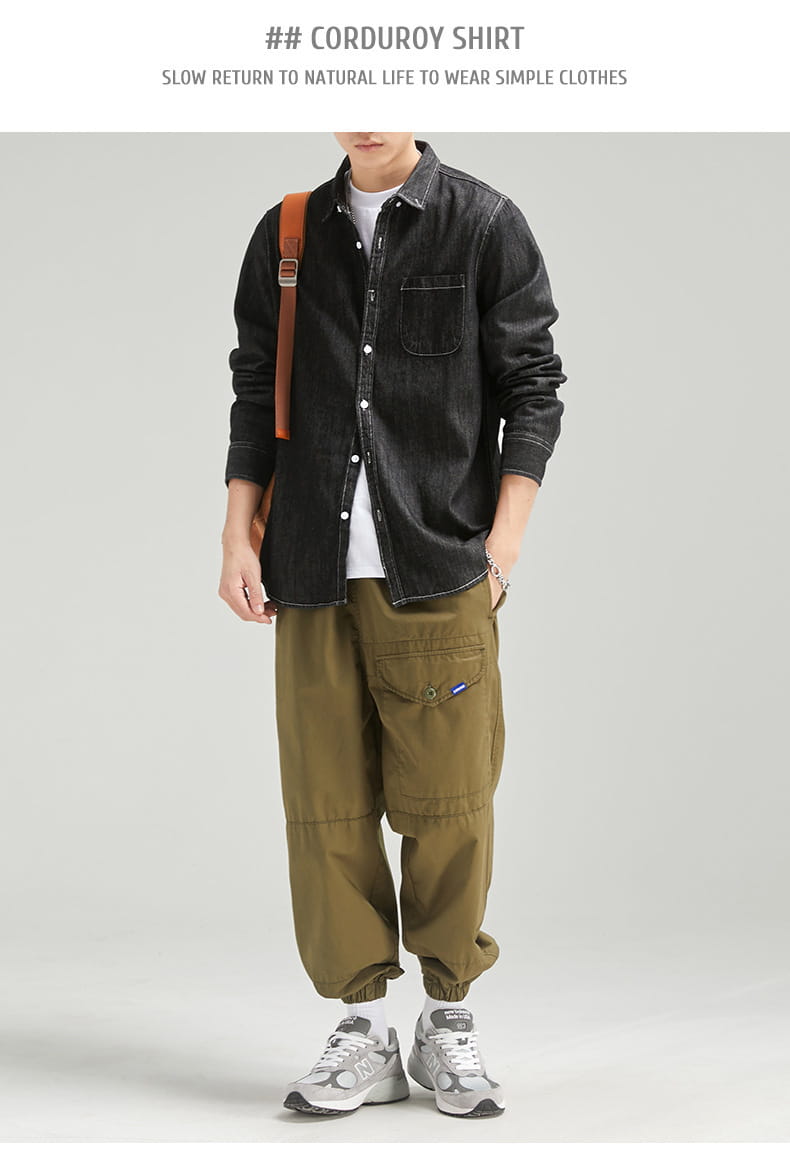 Herren-Langarm-Jeanshemd aus schwarzem Corduroy mit klassischem Knopfverschluss-Design und dezenten vertikalen Rillen für einen lässigen Look