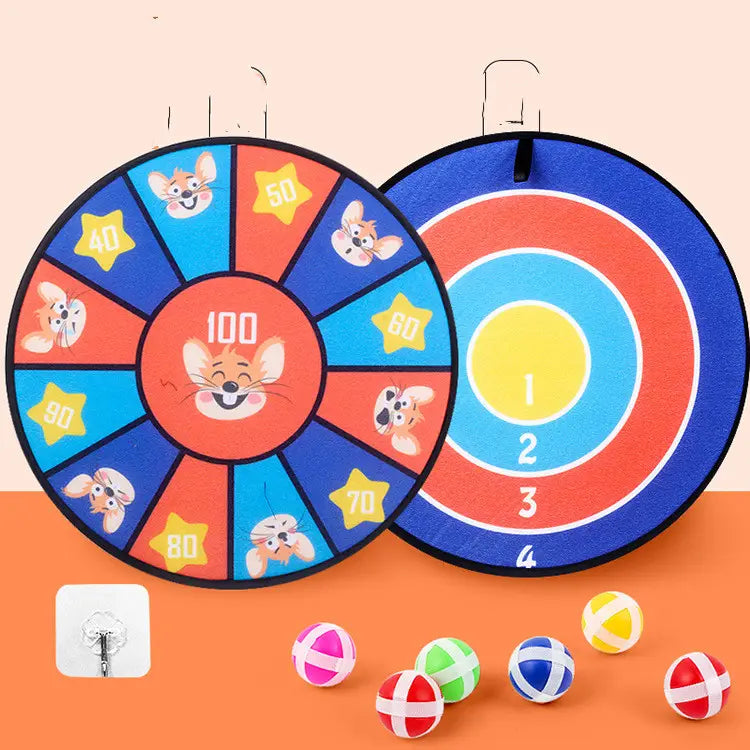 Set mit Klebedartbrett für Kinder als Cartoon-Zielscheibe: ein farbenfrohes Wurfspiel im Cartoon-Thema mit zwei runden Zielscheiben und verschiedenen gemusterten Klebebällen.