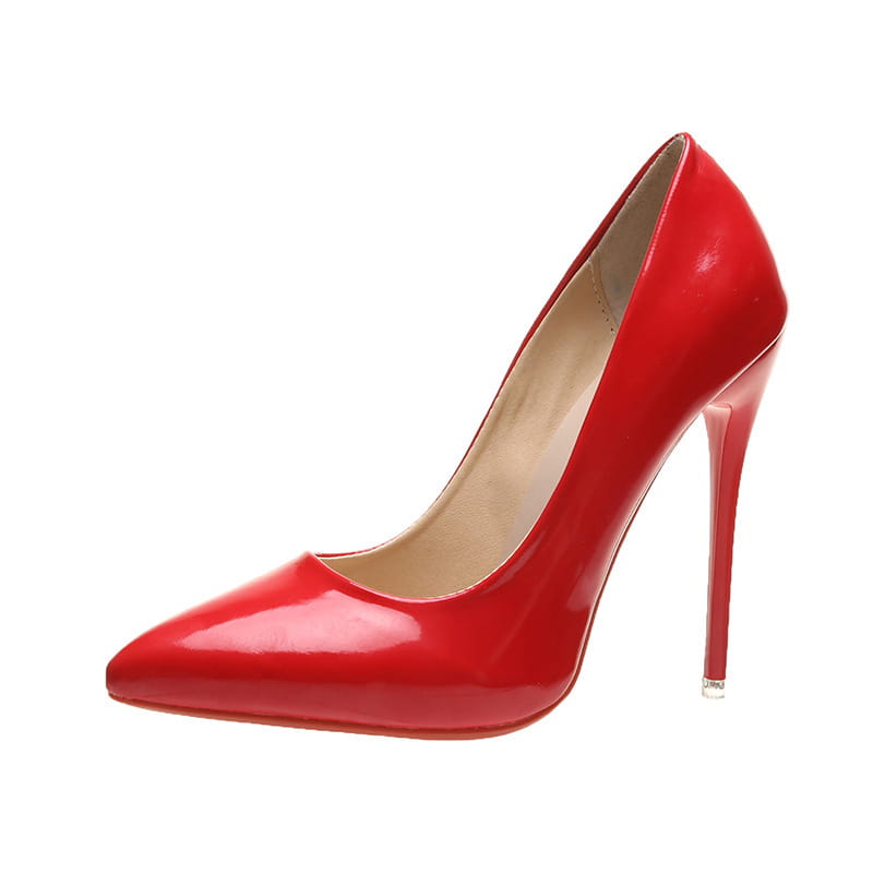 Leuchtend rote Stiletto-Pumps mit spitzer Spitze aus Lackleder mit schlankem Design und schlankem hohem Absatz.