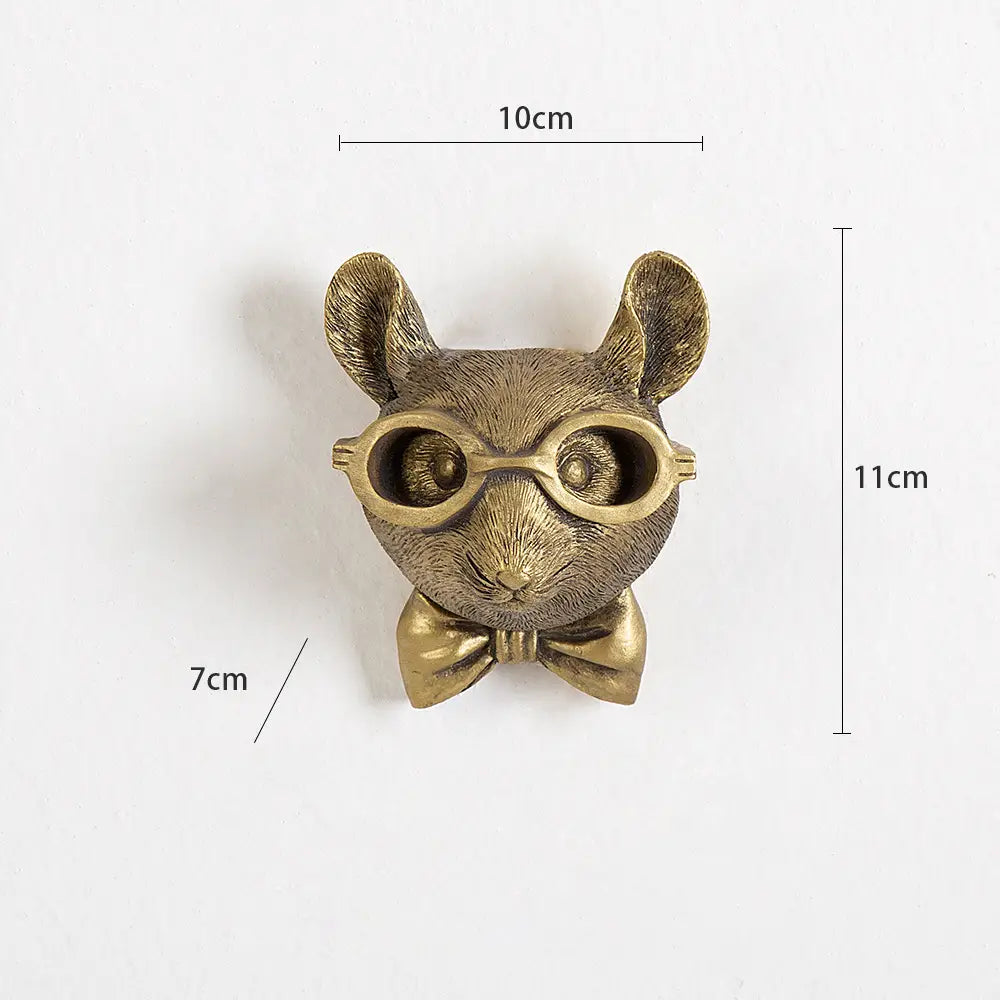 brass-colored resin mouse head wall decor figurine featuring glasses and a bow tie for stylish interior decoration