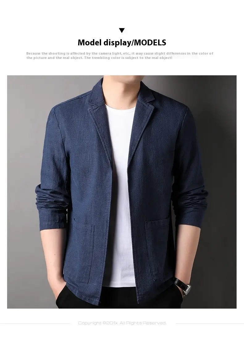 Men’s casual linen suit jacket in navy blue denim featuring a classic collar and two front pockets.