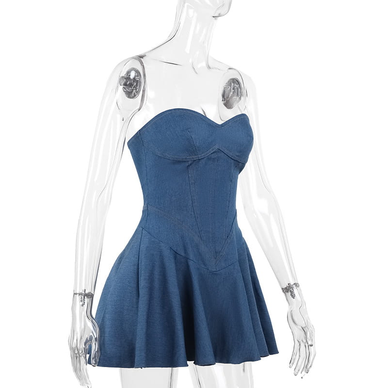 Vestido mini tipo corsé de denim sin tirantes azul marino con escote corazón entallado, corpiño entallado y falda con vuelo.