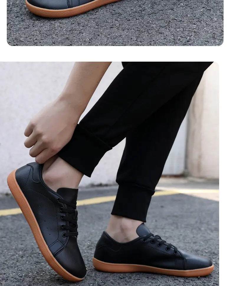 Zapatillas minimalistas antideslizantes de cuero negro con suela de goma color tan y cordones negros, con diseño de puntera ancha