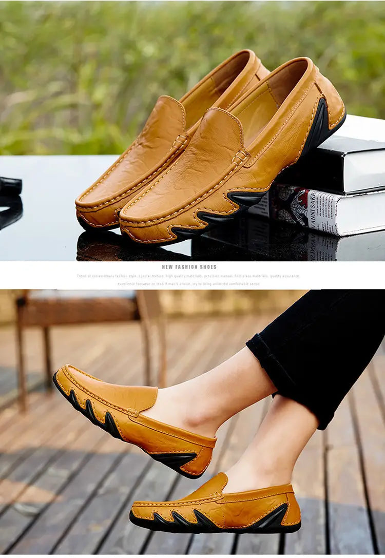 Mocasines de cuero color camel para hombres con suelas de goma negra y un distintivo patrón zigzag a lo largo de los laterales, en estilo británico retro.
